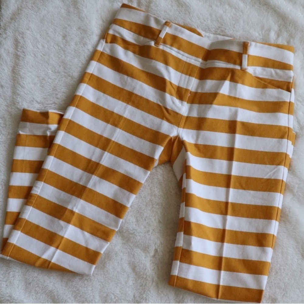 New York and Company Mustard and White Pants size 6
